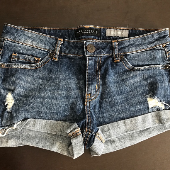 Aeropostale Shorty Shorts Size 2 - Picture 1 of 3
